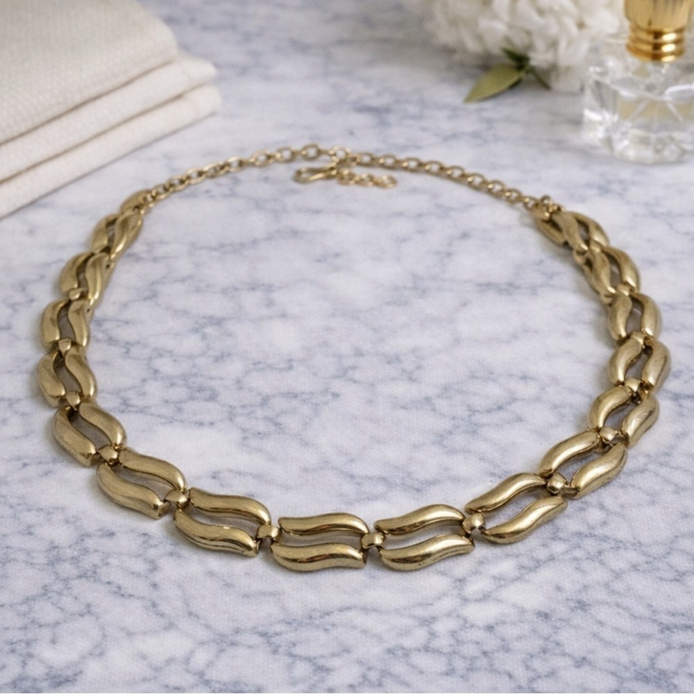 Vtg Signed Monet Gold Tone Choker Necklace Linked 17in Double Row